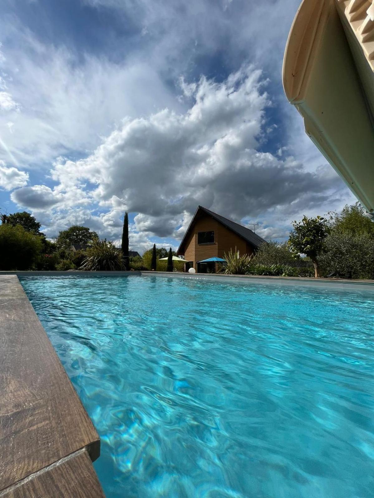 Chambre Dans Un Ecrin De Verdure Bed & Breakfast Angrie Bagian luar foto